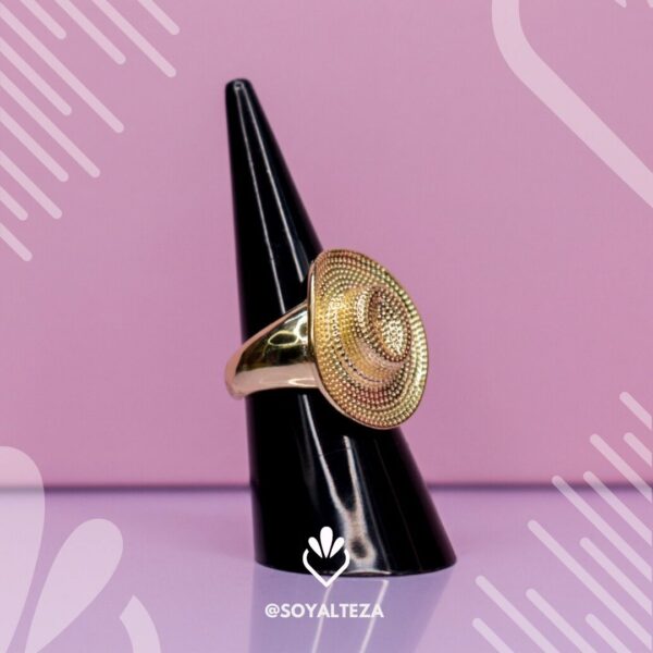 Anillo sombrero