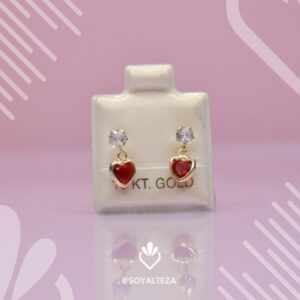 Corazón colgante rojo