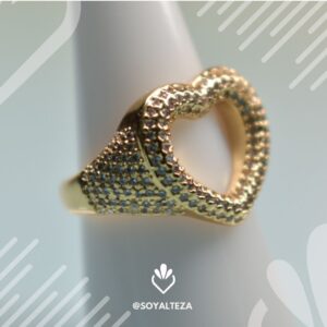 Anillo silueta corazón