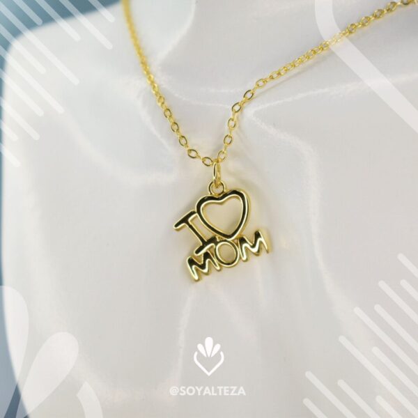Collar love mom